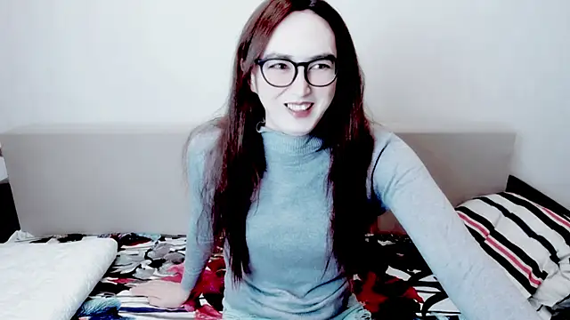 Snapshot of MinniMaksy chatting on April 29, 10:30 am MinniMaksy online show from April 29, 10:30 am
