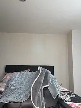 swrennn19 online show from December 16, 7:21 pm