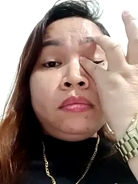 Snapshot of XXLorie_02 chatting on February 5, 11:02 am XXLorie 02 online show from February 5, 11:02 am