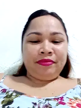 Snapshot of XXLorie_02 chatting on February 28, 12:31 pm XXLorie 02 online show from February 28, 12:31 pm