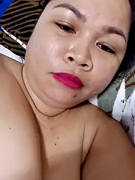 Snapshot of XXLorie_02 chatting on March 11, 6:53 am XXLorie 02 online show from March 11, 6:53 am