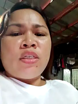 Snapshot of XXLorie_02 chatting on March 12, 11:53 am XXLorie 02 online show from March 12, 11:53 am