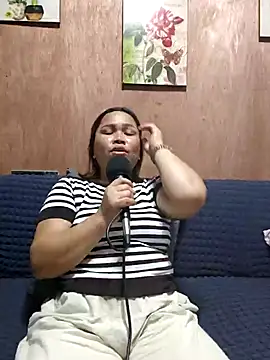 XXLorie 02 online show from January 17, 11:15 am