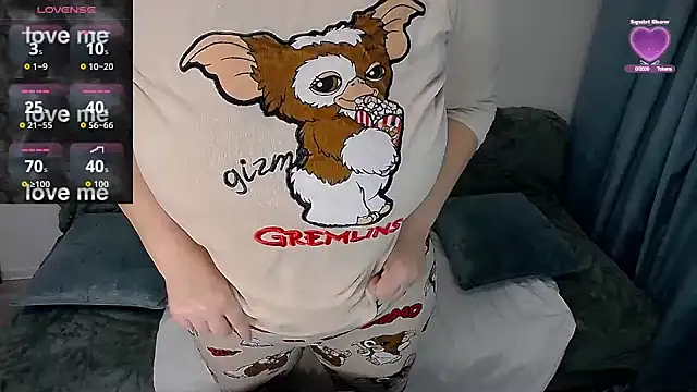 erikaerika online show from November 22, 6:56 am