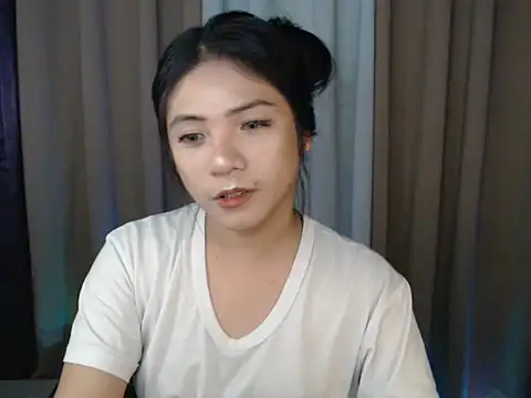 Kisses-For-You online show from January 18, 5:00 am