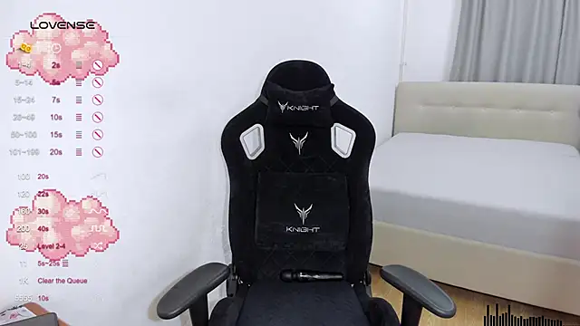 SkyqueenI online show from January 31, 9:37 am