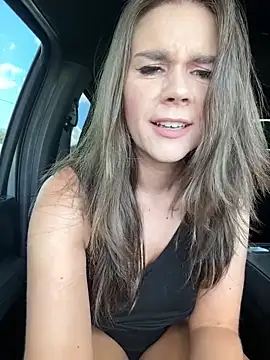 MaggyMayI online show from October 1, 4:13 pm