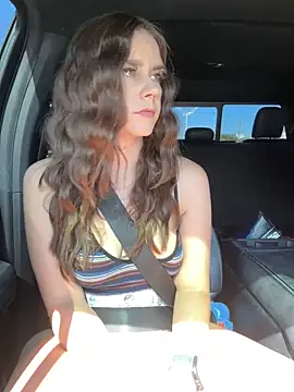 MaggyMayI online show from November 3, 5:36 pm