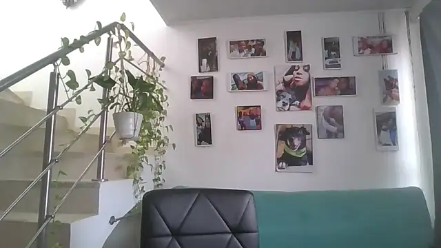 Adrilovechocolate online show from June 4, 4:35 pm