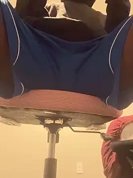 Snapshot of blue5455 chatting on January 21, 1:22 pm blue5455 online show from January 21, 1:22 pm