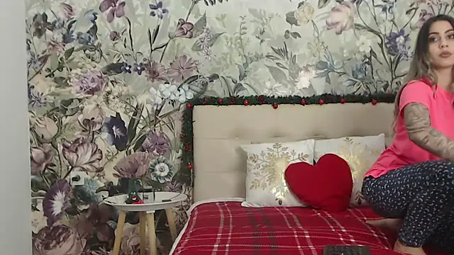 RoseDiamond06 online show from December 18, 2:45 pm