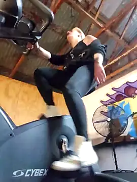 PinkTheHawk online show from November 16, 10:59 pm