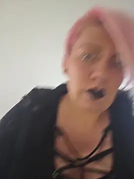 PinkTheHawk online show from May 31, 2:53 am