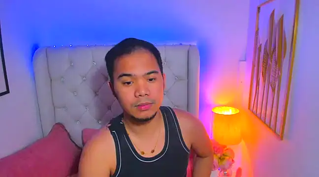 AsianZero online show from February 7, 8:42 pm