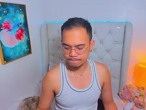 AsianZero online show from April 22, 4:19 pm