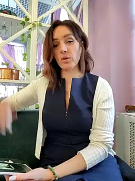 EvaXOAir online show from December 11, 8:15 am