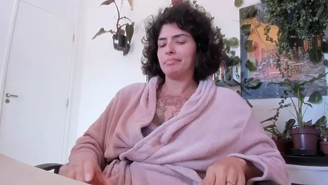 Snapshot of TaliMajesty chatting on October 22, 1:55 pm TaliMajesty online show from October 22, 1:55 pm