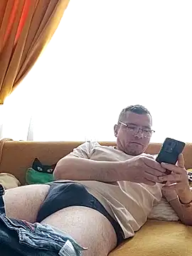 Lucy 1 roso online show from April 29, 7:45 am