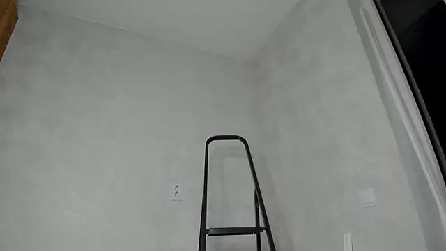 Snapshot of why_again_me chatting on December 6, 8:29 pm why again me online show from December 6, 8:29 pm