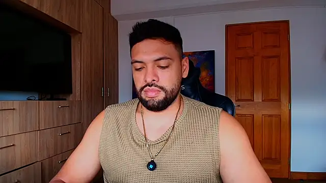 Snapshot of jerome_vcv chatting on December 15, 6:34 pm jerome vcv online show from December 15, 6:34 pm