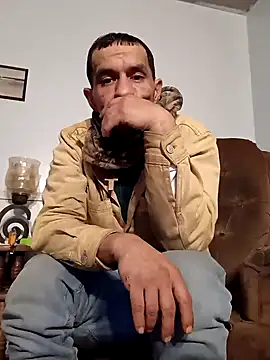 Snapshot of theeeegodv5 chatting on December 23, 5:22 pm theeeegodv5 online show from December 23, 5:22 pm