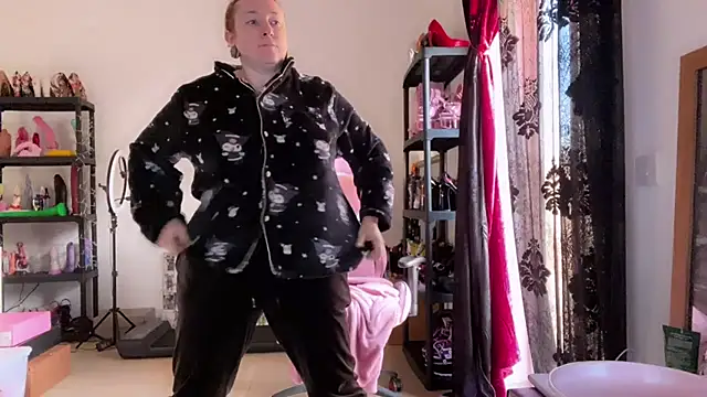 kisicaxx online show from November 25, 6:35 am