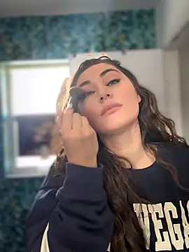 lovely beast online show from November 8, 5:34 pm