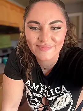 lovely beast online show from March 24, 5:40 pm