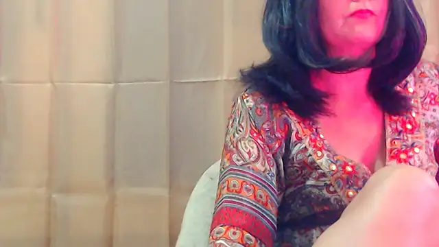 Snapshot of Fun4tipz chatting on October 6, 2:09 am Fun4tipz online show from October 6, 2:09 am