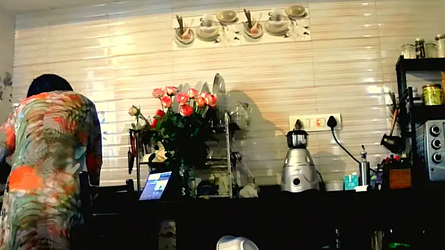 Snapshot of Fun4tipz chatting on November 15, 7:05 am Fun4tipz online show from November 15, 7:05 am