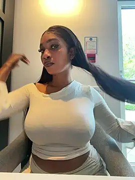   Nessa   online show from June 13, 11:30 am