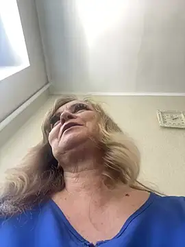 Snapshot of Irina2909@xh chatting on June 23, 11:08 am Irina2909xh online show from June 23, 11:08 am