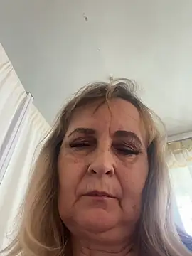 Snapshot of Irina2909@xh chatting on June 29, 10:15 am Irina2909xh online show from June 29, 10:15 am