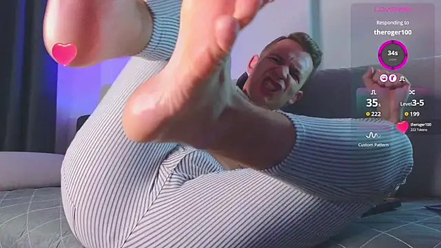 S3Xyes online show from October 7, 2:53 am