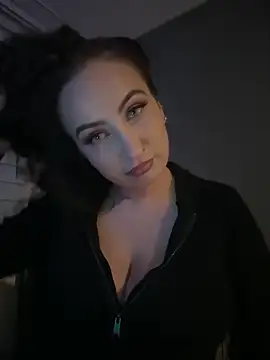 itsCassie online show from February 12, 9:01 pm