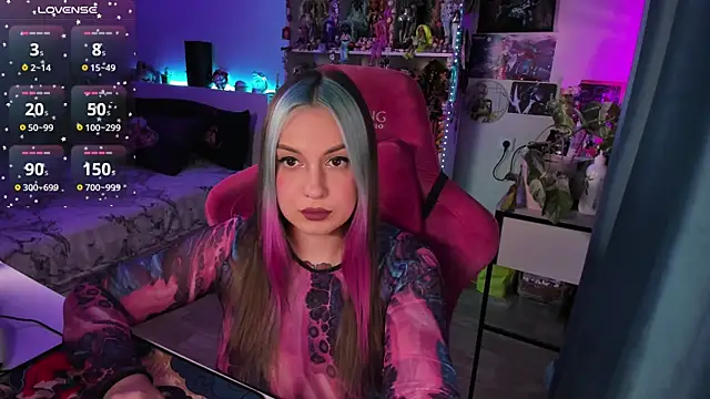 ChloeKohaku online show from January 13, 12:35 pm