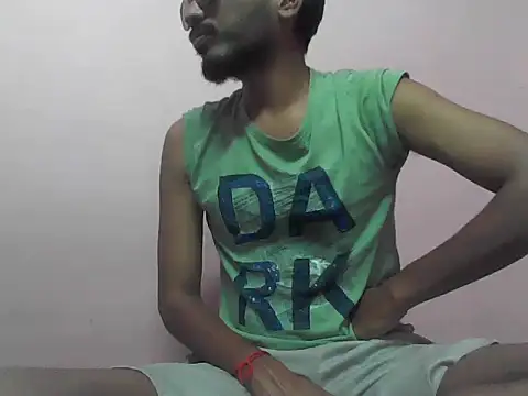 Snapshot of lovelyking87 chatting on October 25, 2:08 am lovelyking87 online show from October 25, 2:08 am