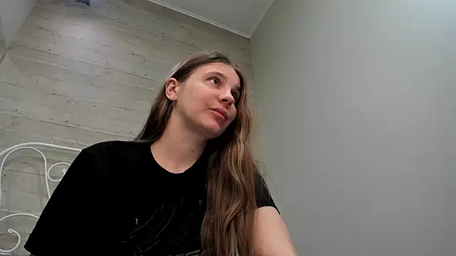 JuliaBusty online show from March 4, 3:15 pm