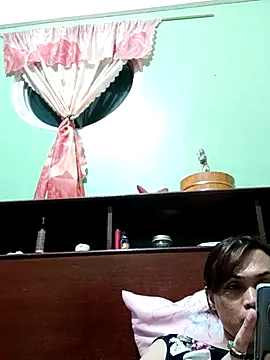 Snapshot of QueenSoreal chatting on November 17, 11:38 am QueenSoreal online show from November 17, 11:38 am