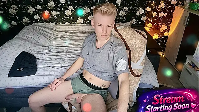 Vuitton online show from April 24, 2:52 pm