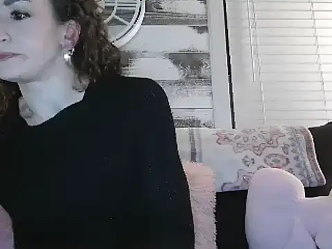 Snapshot of AshleyRain chatting on January 12, 9:40 am AshleyRain online show from January 12, 9:40 am