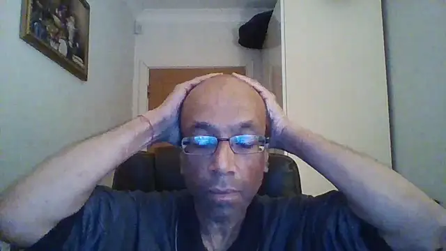 Snapshot of rauncher1 chatting on January 6, 9:02 am rauncher1 online show from January 6, 9:02 am