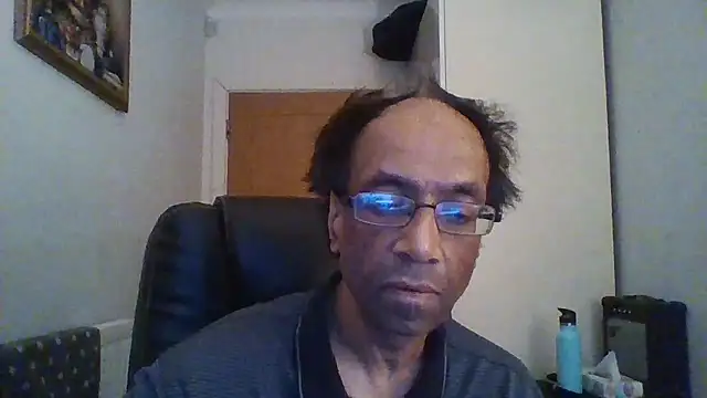 Snapshot of rauncher1 chatting on January 9, 10:29 am rauncher1 online show from January 9, 10:29 am