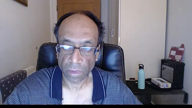 Snapshot of rauncher1 chatting on February 10, 10:19 am rauncher1 online show from February 10, 10:19 am