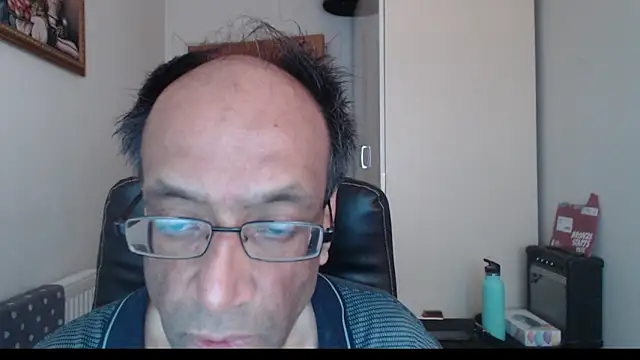 Snapshot of rauncher1 chatting on February 14, 10:23 am rauncher1 online show from February 14, 10:23 am