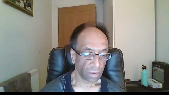 Snapshot of rauncher1 chatting on February 19, 9:27 am rauncher1 online show from February 19, 9:27 am