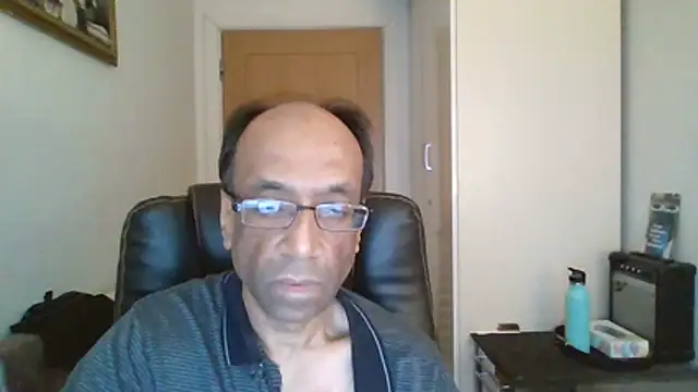 Snapshot of rauncher1 chatting on February 21, 1:45 pm rauncher1 online show from February 21, 1:45 pm