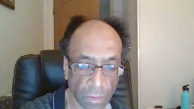 Snapshot of rauncher1 chatting on February 26, 8:13 am rauncher1 online show from February 26, 8:13 am