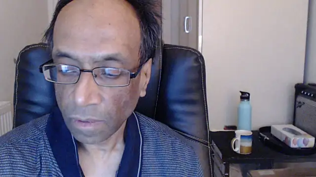 Snapshot of rauncher1 chatting on February 27, 12:16 pm rauncher1 online show from February 27, 12:16 pm