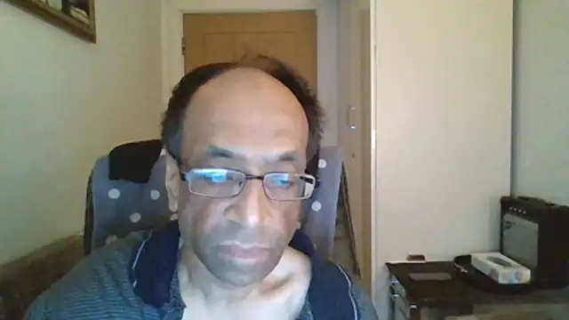 Snapshot of rauncher1 chatting on March 1, 1:18 am rauncher1 online show from March 1, 1:18 am